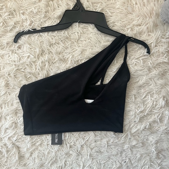 BNWT black croptop - Picture 2 of 3